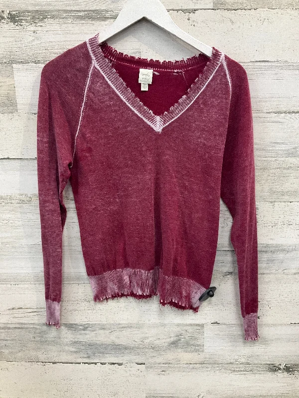 Top Long Sleeve By Clothes Mentor In Red, Size: Xs