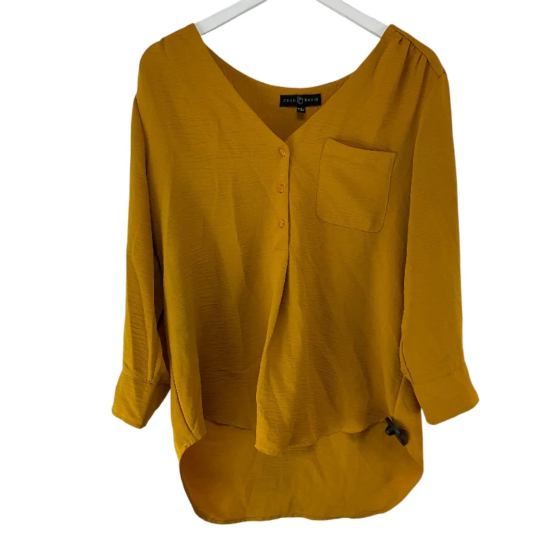 Top Long Sleeve By Fred David In Yellow, Size: L